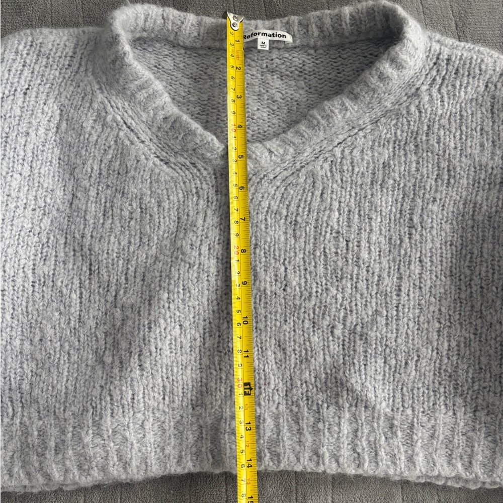 Reformation Wenda Sweater Lavender Mist Blue Cropped V neck Pullover - Picture 14 of 14